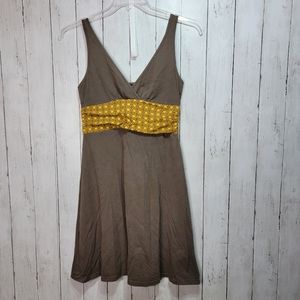 Patagonia Brown Yellow Sleeveless V Neck Dress Size M Fit Flare Organic Cotton.